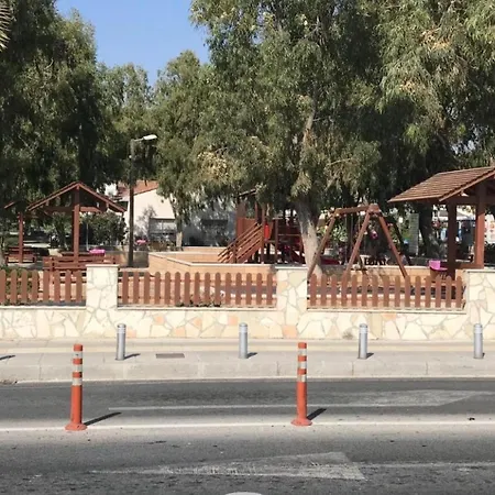 Mariko * لارنكا